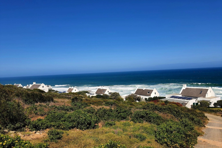 4 Bedroom Property for Sale in Fynbosstrand Western Cape